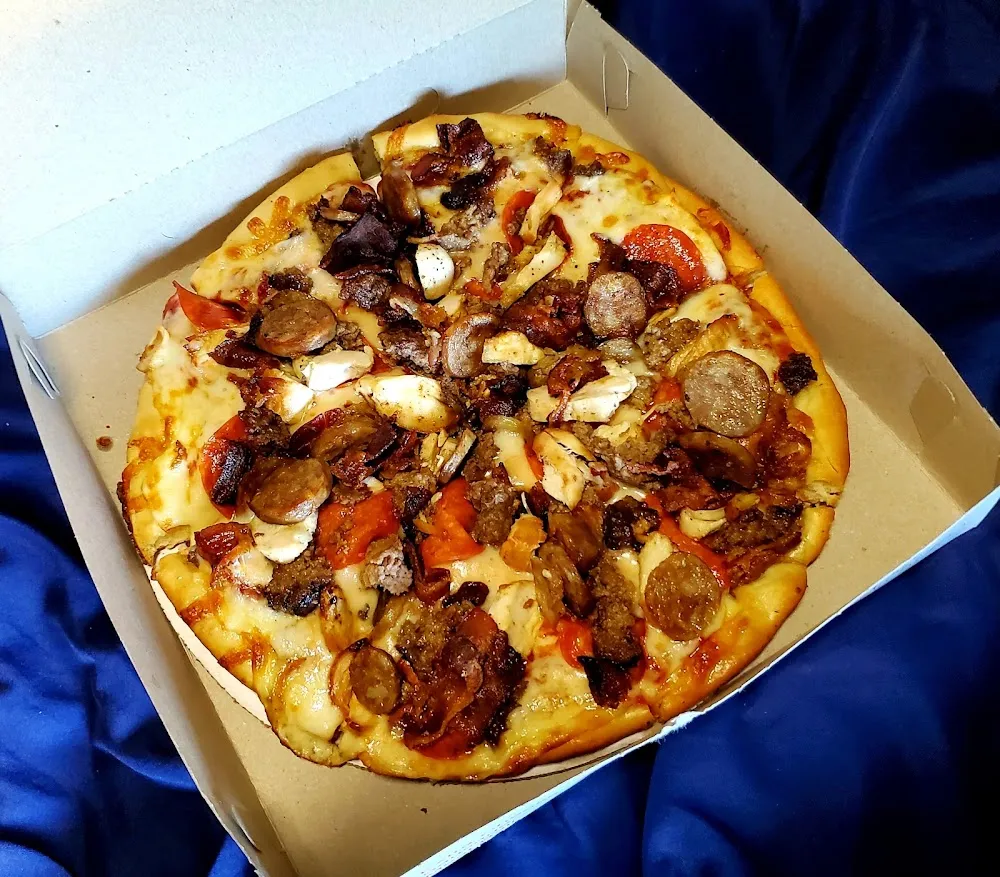 Meat Lover Pizza Switched Ham w Chicken